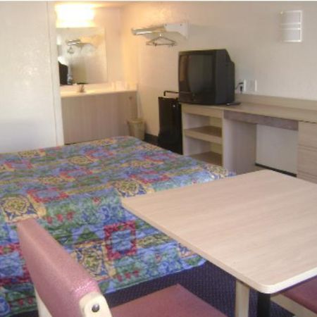 Motel Beechmont Cincinnati South-East Cherry Grove Номер фото